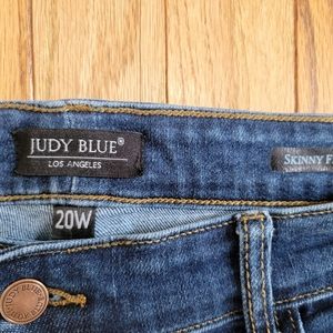 Judy Blue Skinny Fit 20w jeans EUC ❤️